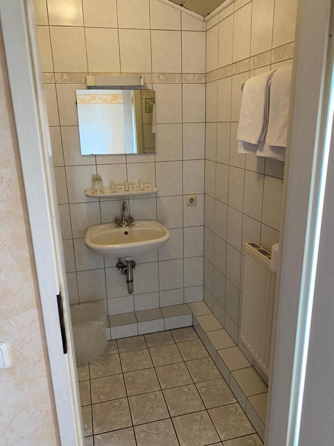 Hotel Restaurant Lenhsen Elmpt Екстер'єр фото