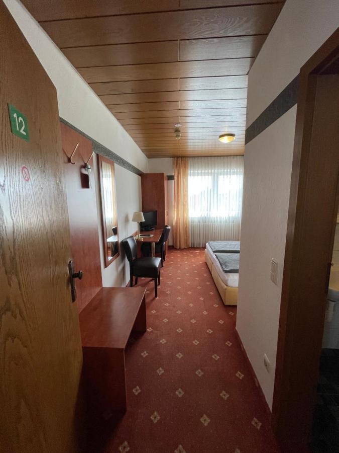 Hotel Restaurant Lenhsen Elmpt Екстер'єр фото